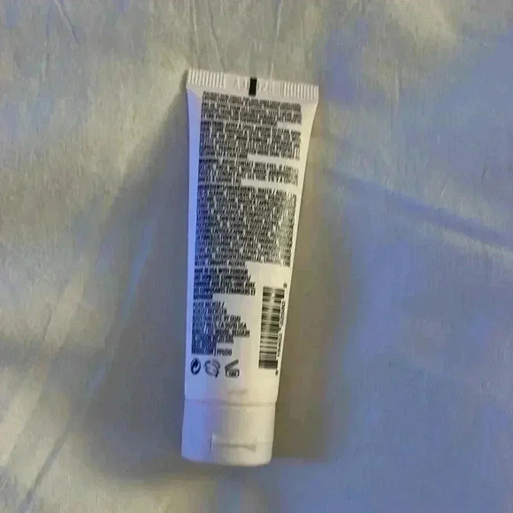 Ouai anti-frizz crème - Picture 2 of 2